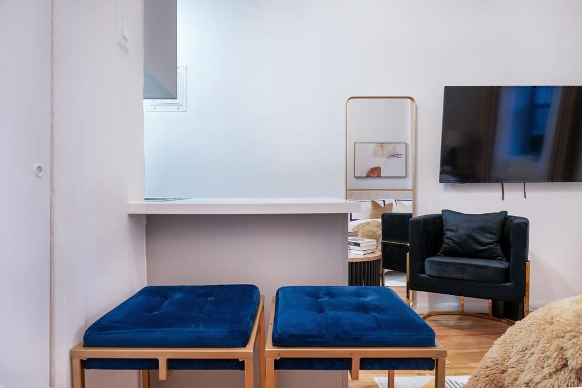 74-1c New With Private Outdoors - Gym Apartment New York